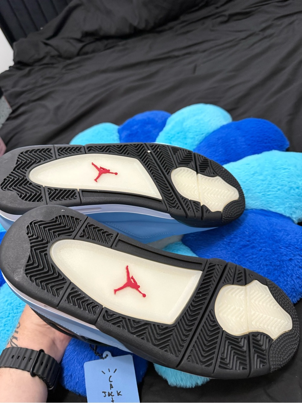 Jordan 4 Travis Scott Size 13 Men - Picture 4 of 4